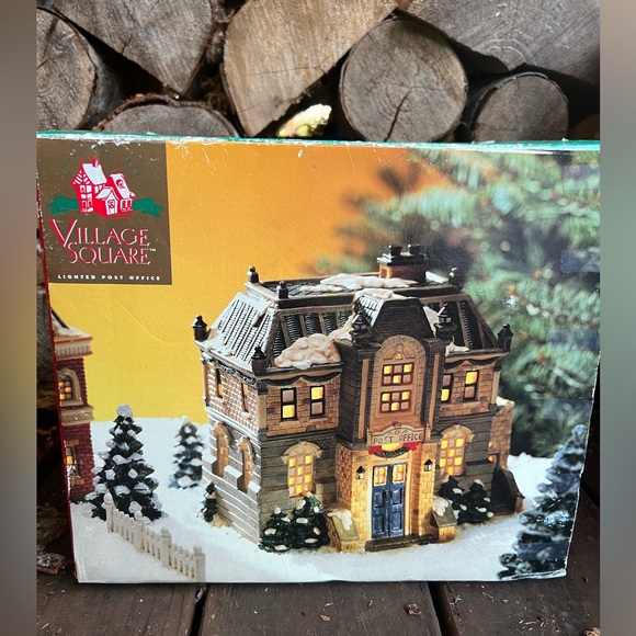 Mervyns Village Square Christmas Village 'Lighted Post Office' 1997 w/Cord Boxed - Picture 7 of 15